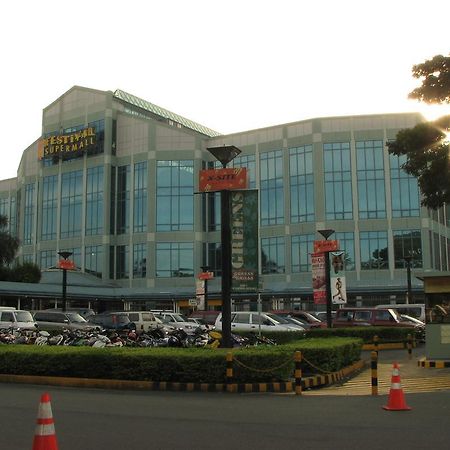 Darvy Suite Muntinlupa City Exteriér fotografie
